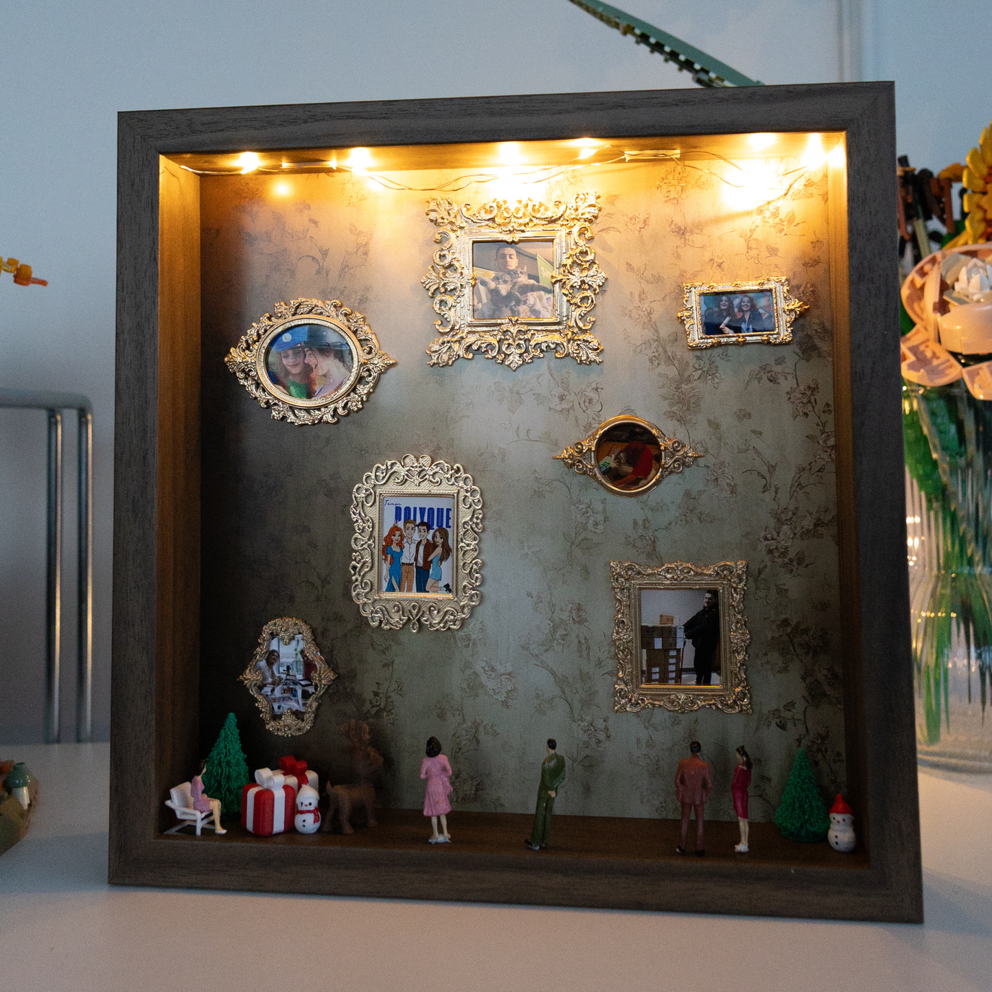 Kişiye Özel Yılbaşı Tablo (Museum of Us) Ikea Çerçeve